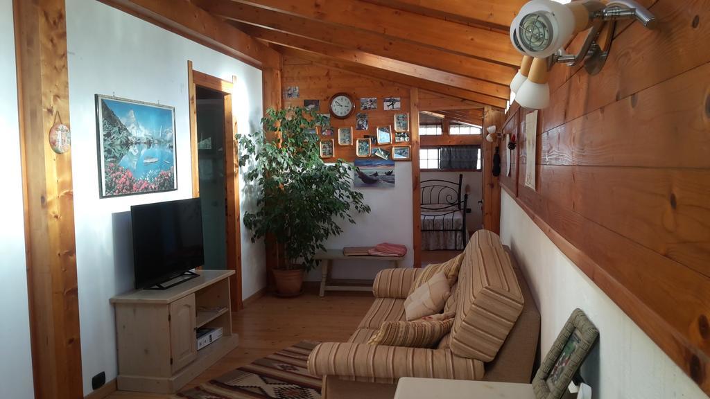 Casa Vacanze Paola 콰르투 산텔레나 외부 사진